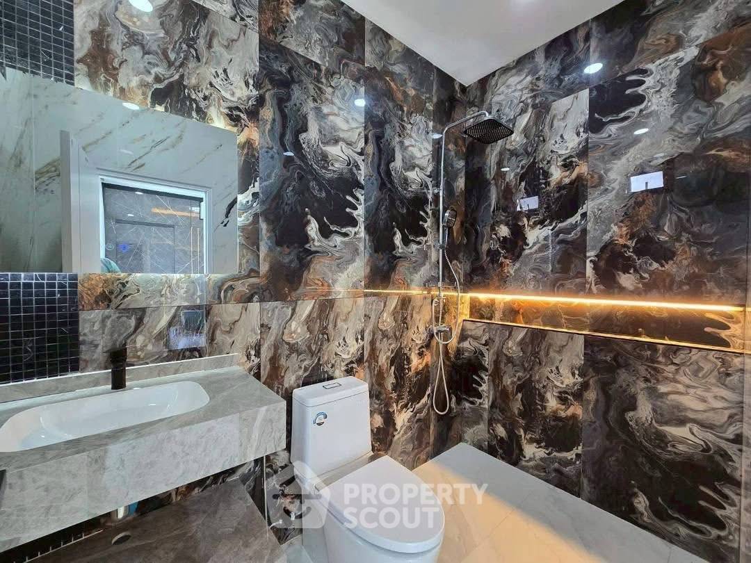 picture 3-BR House close to East Pattaya (ID 2878066) - 8/15
