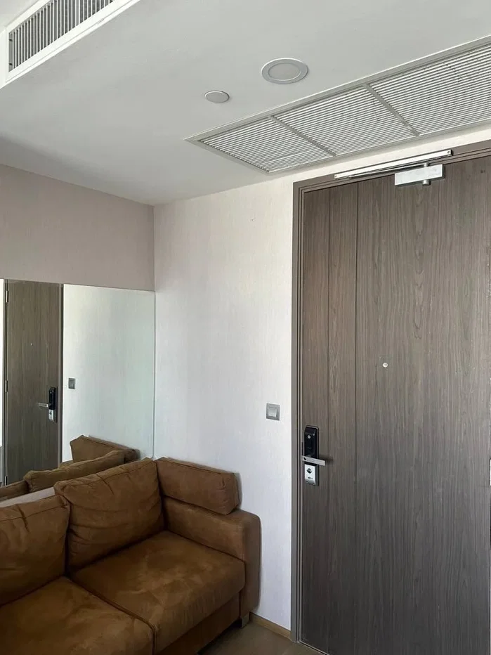picture A034429 Ashton Silom - 4/5