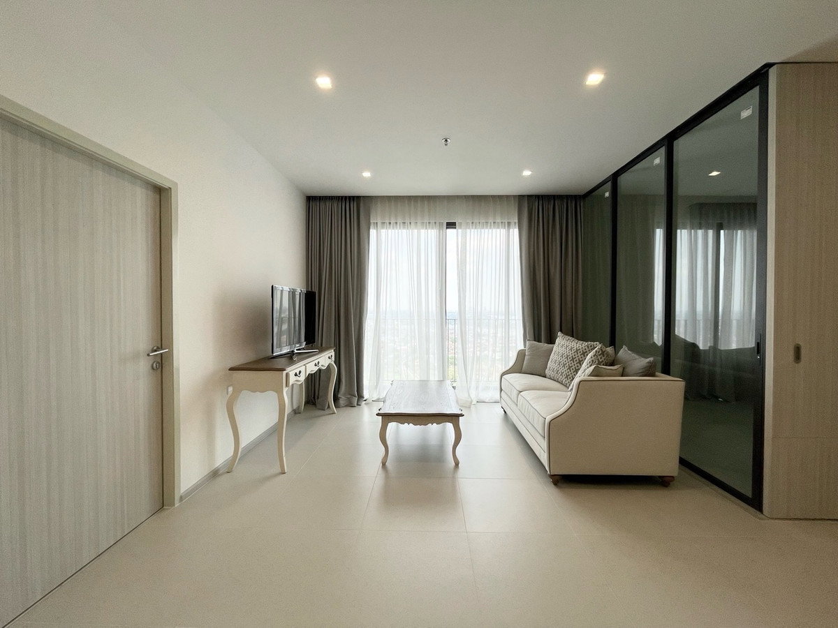 รูป A035223 Grow Rattanathibet - รูปที่ 2/8