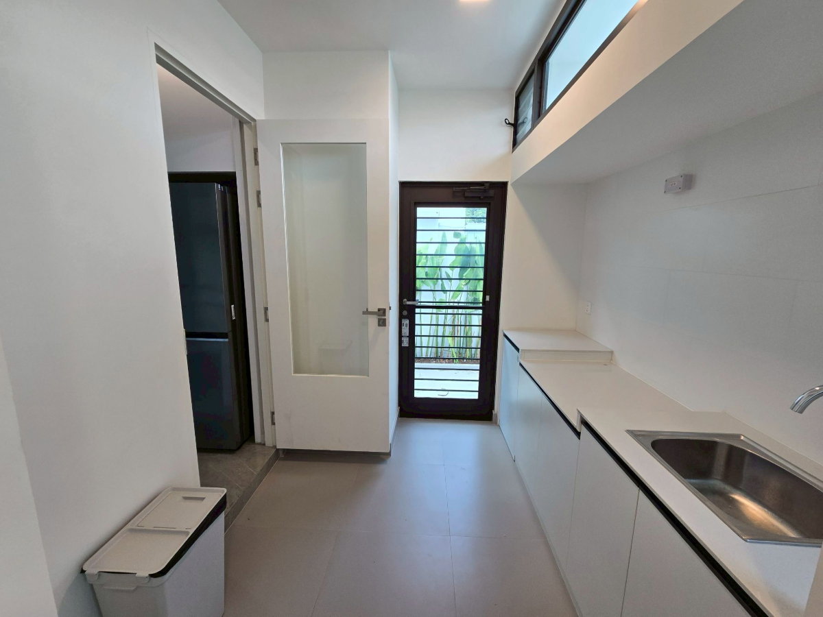 รูป ให้เช่า บ้านเดี่ยวหรู มัณฑนา บางนา กม.15 (Mantana Bangna Km.15), 4 Bedroom, 240 sqm. - รูปที่ 14/15