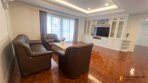 M Tower Sukhumvit 35 Ideal City Living at a Great Price near BTS Phrom Phong