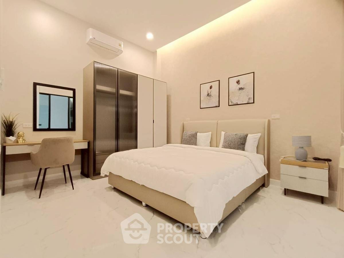 picture 4-BR Villa close to Hua Hin City (ID 2878006) - 11/20