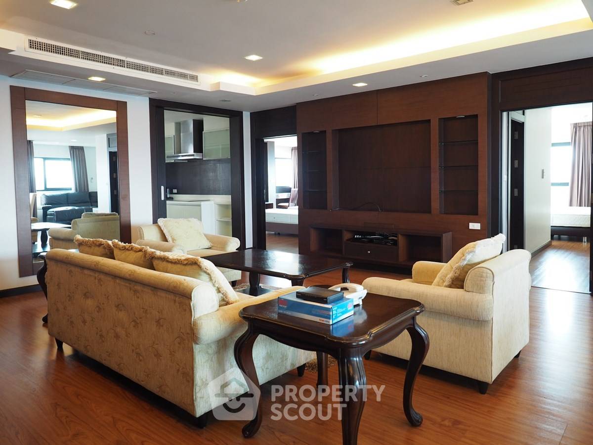 รูป คอนโด 3-ห้องนอน ที่ สาธร การ์เด้นส์ ใกล้ MRT สีลม (ID 2874586) - รูปที่ 4/27