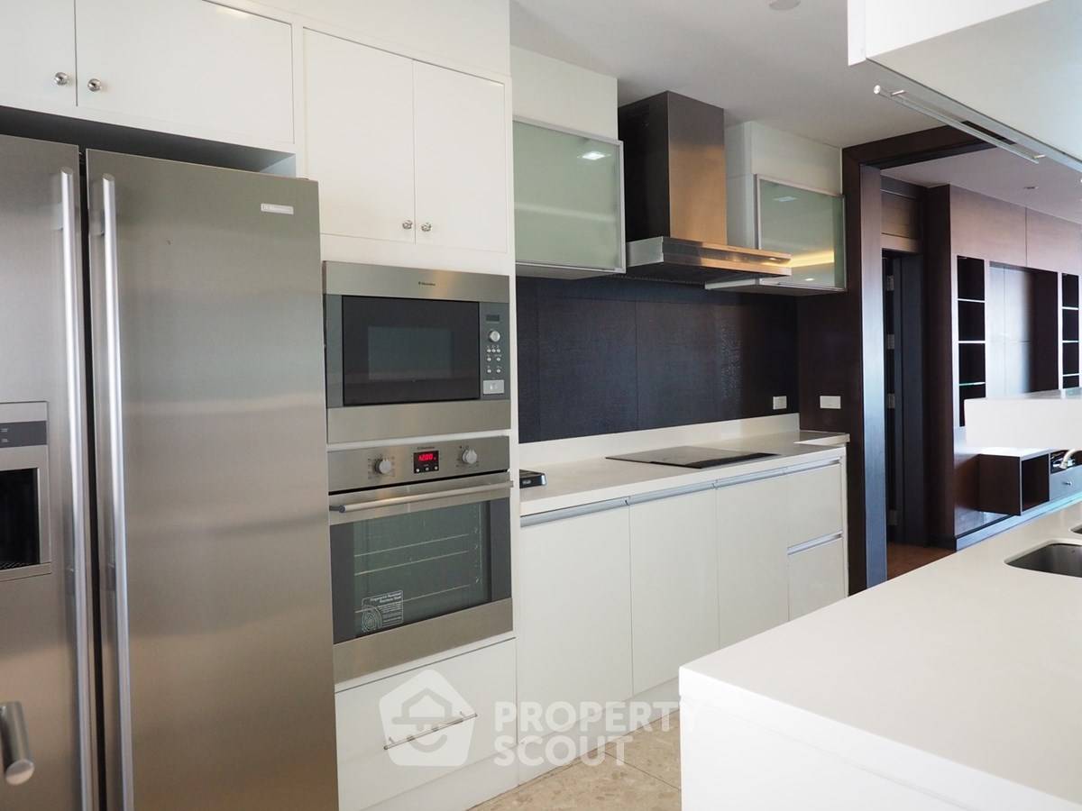 รูป คอนโด 3-ห้องนอน ที่ สาธร การ์เด้นส์ ใกล้ MRT สีลม (ID 2874586) - รูปที่ 9/27