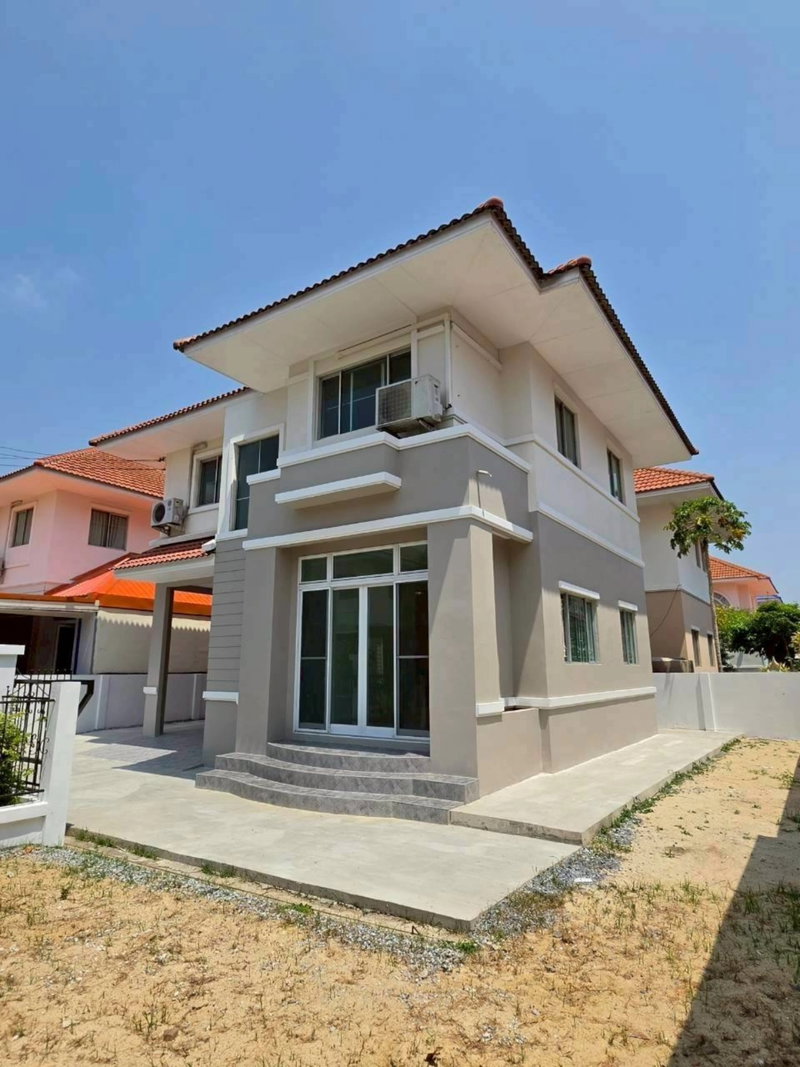ขายบ้านเดี่ยว : ขายบ้านเดี่ยว ลลิลเทพารักษ์ หลังใหญ่ สวนกว้าง ใกล้ทางด่วนวงแหวน