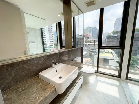 LTHC15313 – Modern Condo for Rent Asoke | City Lifestyle Best Value | Near BTS Asoke | 55,000 THB 