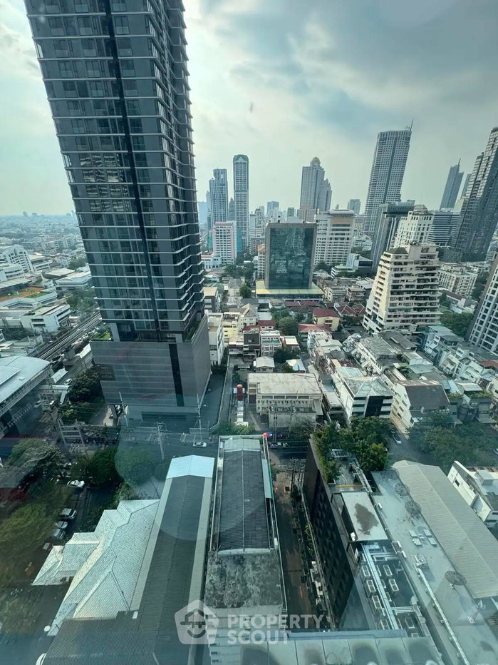 รูป คอนโด 3-ห้องนอน ที่ สีลม สวีท คอนโดมิเนียม ใกล้ BTS เซนต์หลุยส์ (ID 2873695) - รูปที่ 10/11