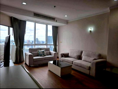 Condos for rent : Waterford Diamond. 3bed 147sqm. Line id: @pfagent