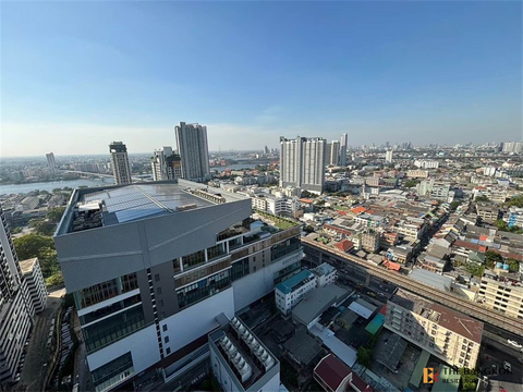 The Tree Interchange near MRT Bang Pho Station Hurry, big discount is ending!