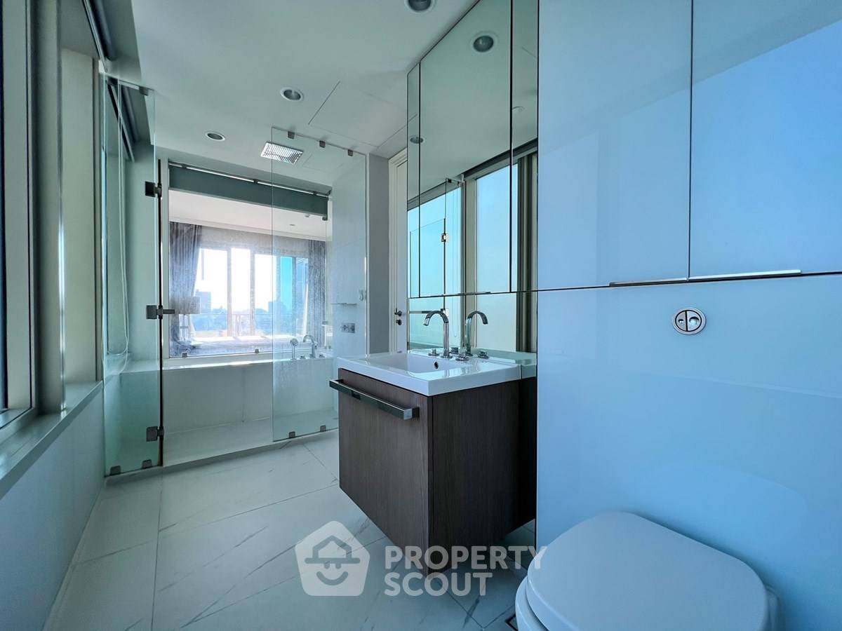 picture 2-BR Condo at 185 Rajadamri near BTS Ratchadamri (ID 2874253) - 22/26