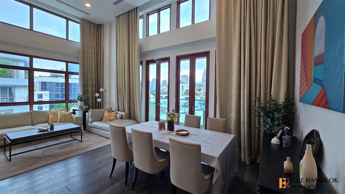 picture The Crest Ruamrudee condominium  Luxury Unit, Ready for You Without the Wait - 9/10