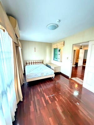 Condos for rent : [RENT] ST0907    Wilmore Condominium        (ID with @in front, LINE ID:  @idhomeland)