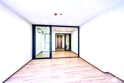 Condos for sale : XT Phayathai near Airport Rail Link Phaya Thai Station Comfortable and Ready to Move-in