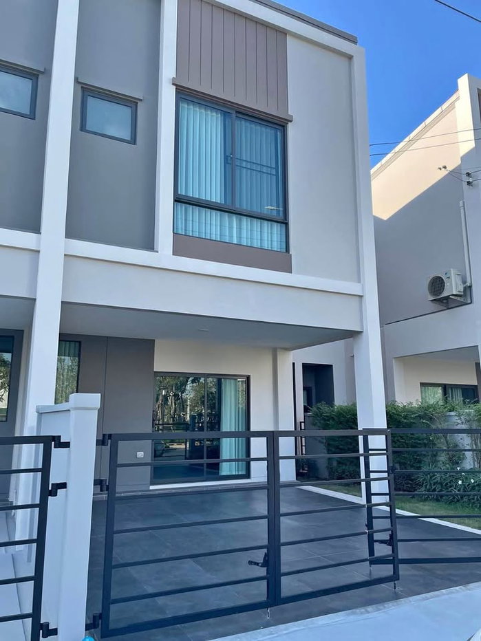 picture R3006 Townhome For Rent Pleno Sukhumvit Bangna 3 - 1/18