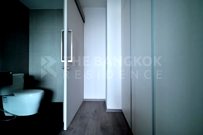 Condos for sale : Condo with the Best Location Whizdom Avenue Ratchada-Ladprao near MRT Ladprao Station