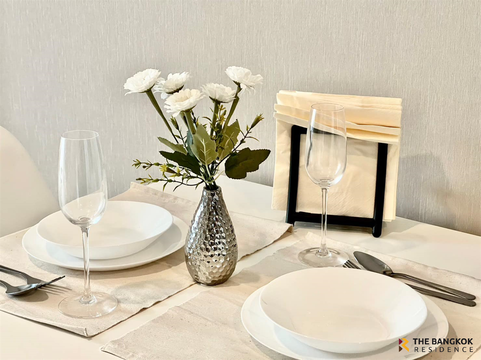 Metro Luxe Ratchada Ready-to-move-in Condo, Great Value