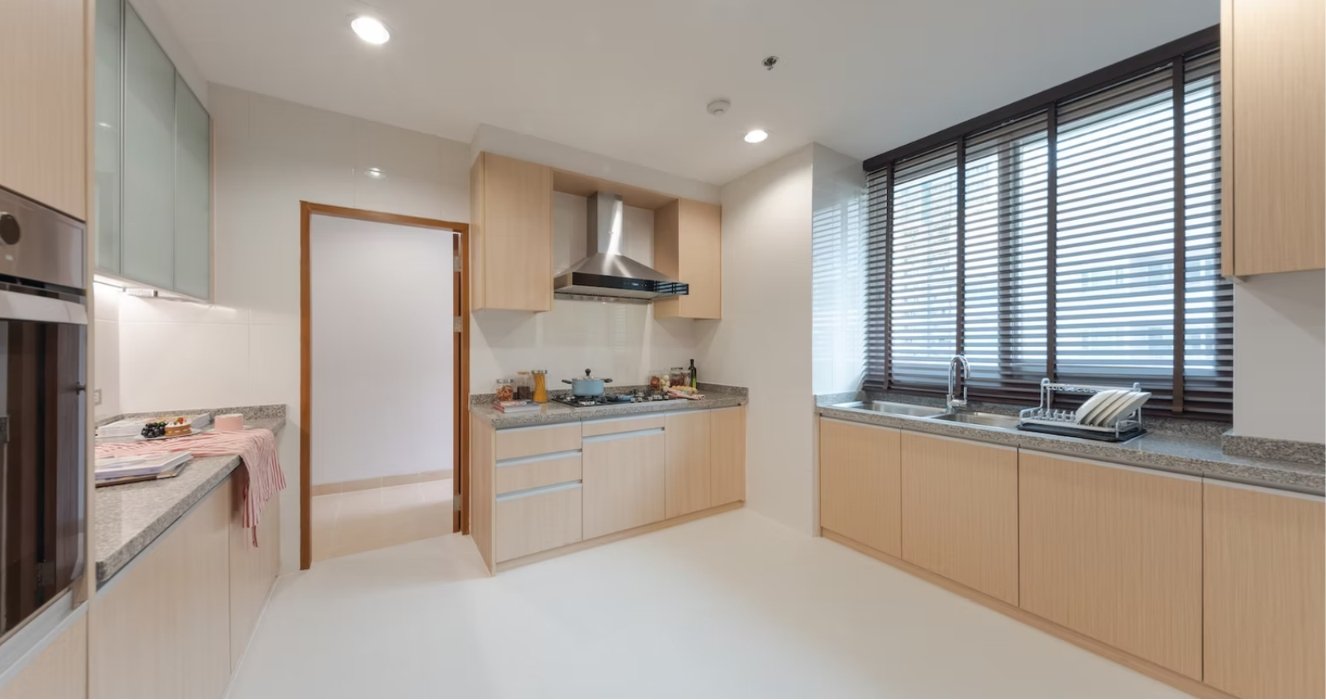 รูป LTH15333 – Luxury Condo High Floor for Rent Phrom Phong | City Lifestyle Best Value | Near BTS Phrom Phong | 180,000 THB | คอนโดหรูให้เช่า พร้อมพงษ์ ห้องใหญ่พิเศษ ชั้นสูง คุ้มค่า ใกล้ BTS พร้อมพงษ์ - รูปที่ 11/12