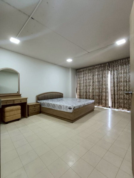picture  Laem Chabang Tower Contact (Khun Spoy): 099-690-3486 - 6/6