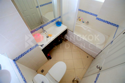 Condos for sale : Life@Ratchada - Huaikhwang near MRT Huai Khwang Station Don’t miss out!! Rare units
