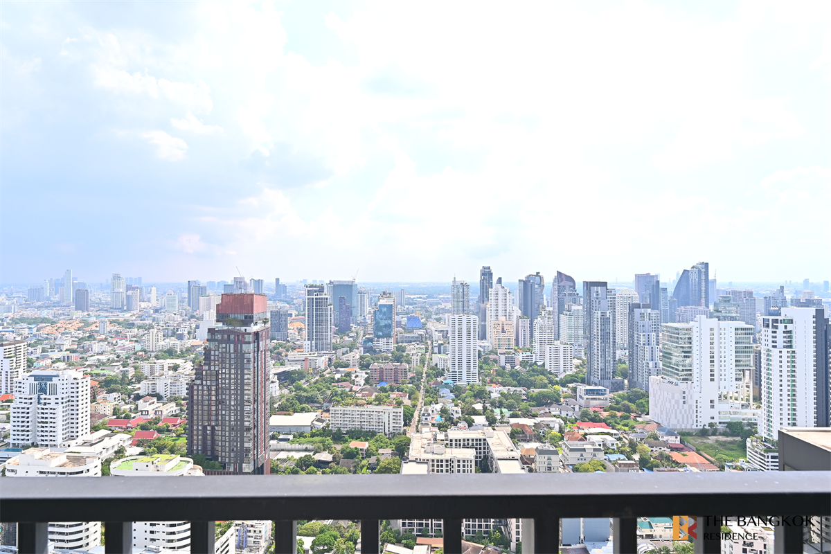picture Park Origin Thonglor  Full-featured common area - 4/10
