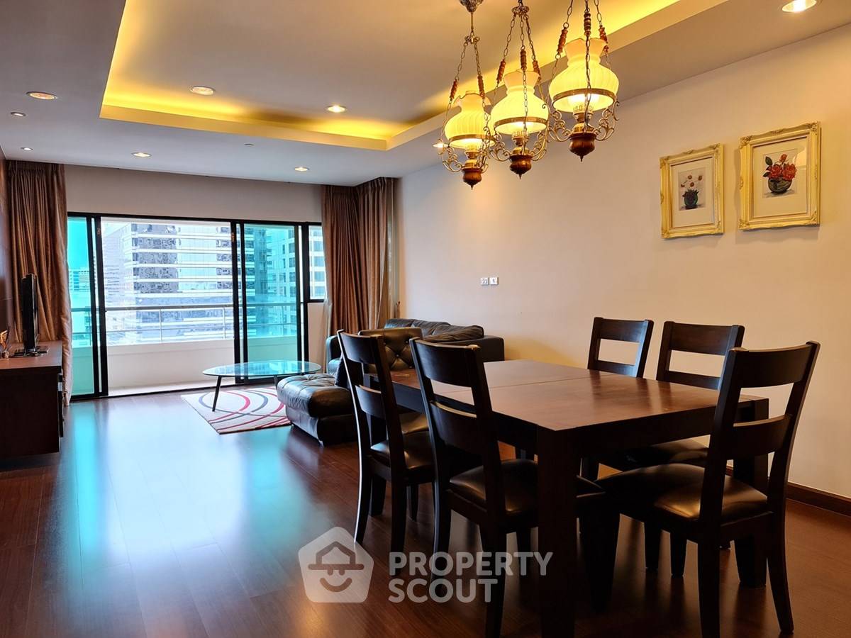 รูป คอนโด 3-ห้องนอน ที่ สาธร การ์เด้นส์ ใกล้ MRT สีลม (ID 2874071) - รูปที่ 2/22