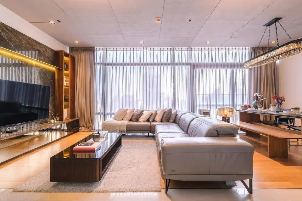 picture A035116 Circle Condominium - 1/8