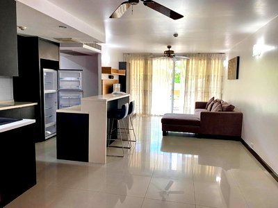 Condos for rent : Ready to move 3 bed 2 bath condo for rent Fragrant 71