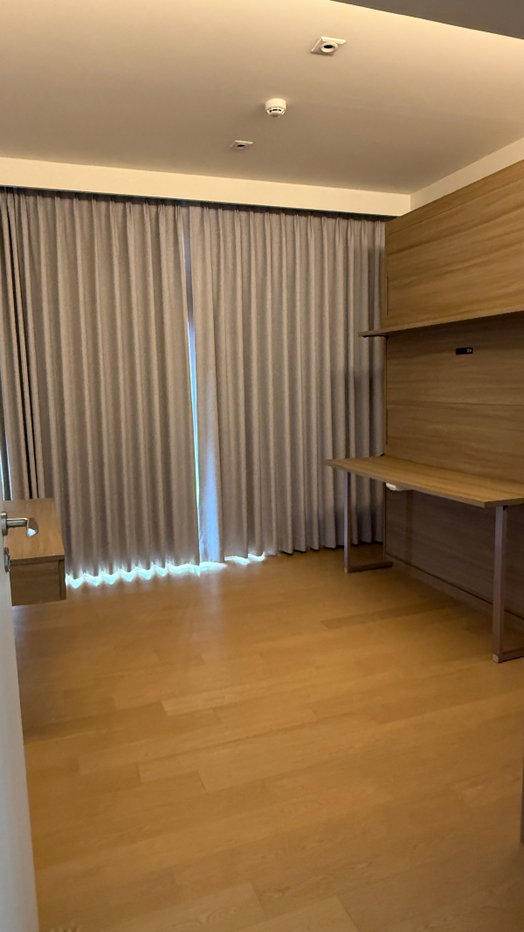 picture A035254 Circle Sukhumvit 31 - 6/8