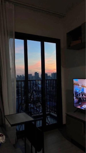 รูป The Base Phetchaburi–Thonglor | ห้องมุม วิวสวย ใกล้ MRT เพชรบุรี & BTS ทองหล่อ พร้อม WiFi ฟรี เพียง 20,000.- - รูปที่ 4/9