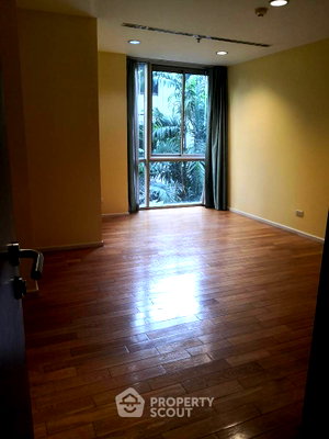 Condos for rent : 2-BR Condo at The Legend Saladaeng near MRT Si Lom (ID 764738)