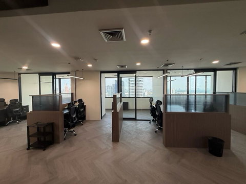 WS7385 ✨ Luxury office in the heart of Rama 4, near MRT Lumpini, only 147,500 THB/month 📣🎉