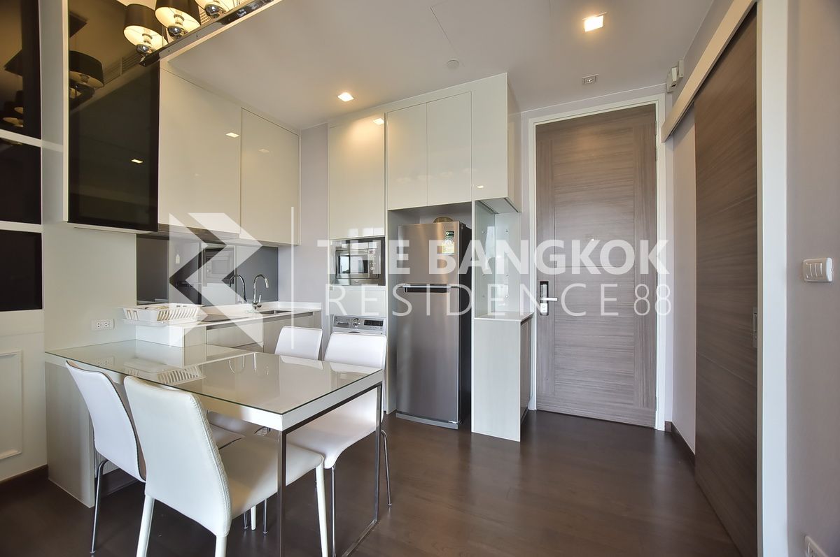 picture Q Asoke near MRT Phetchaburi Station High-potential Location, Not as Expensive as You Think - 1/9