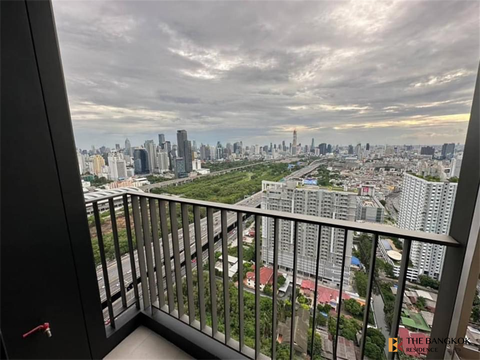 Life Asoke - Rama 9 near MRT Rama 9 Station High-potential Location, Not as Expensive as You Think
