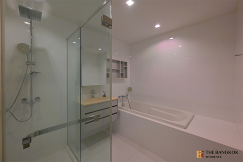 HQ By Sansiri Big discount, full deal