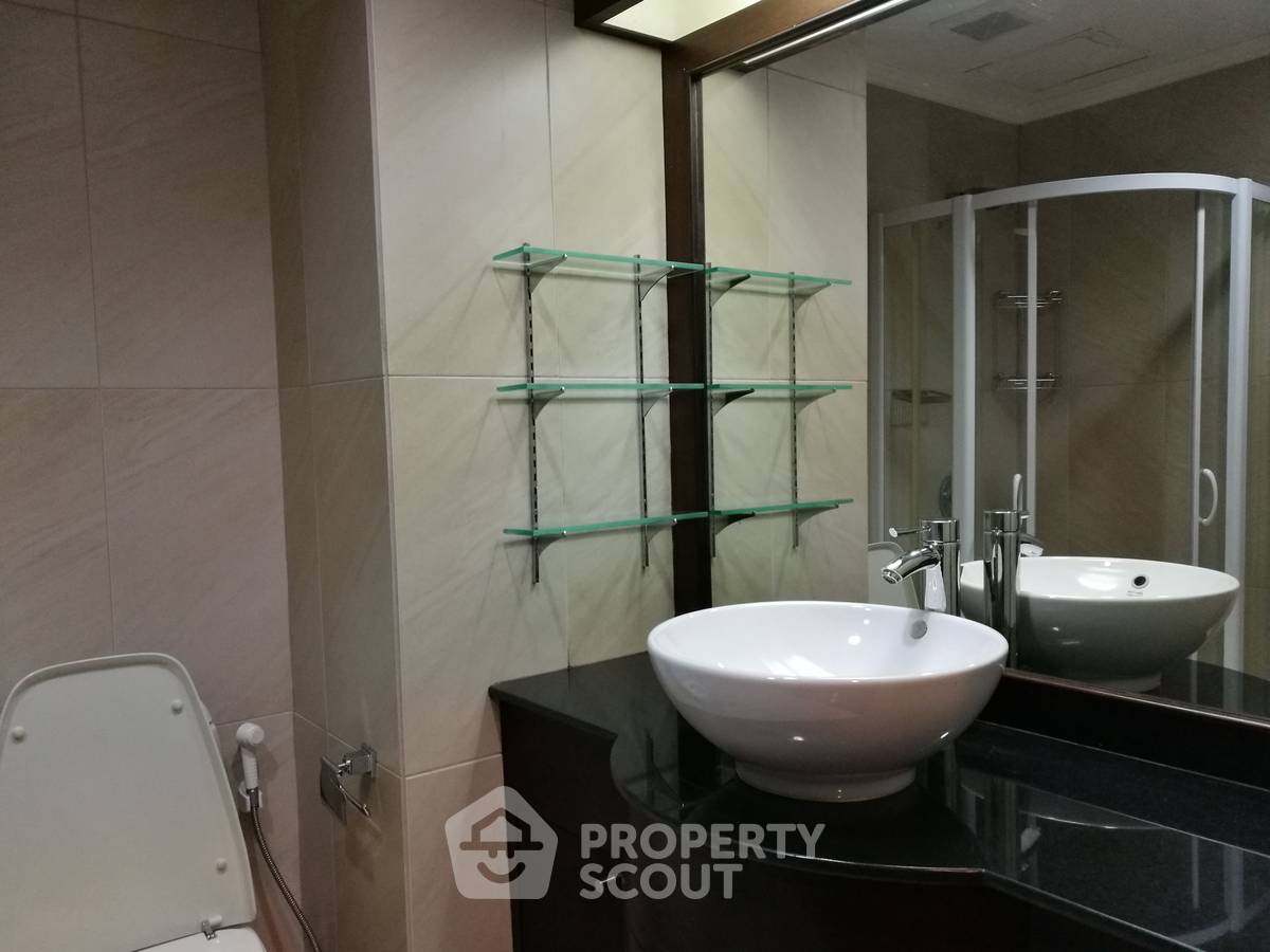 รูป คอนโด 3-ห้องนอน ที่ สาธร การ์เด้นส์ ใกล้ MRT สีลม (ID 2877147) - รูปที่ 3/23