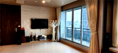 Condos for sale : Easy Start with a City Dweller Lifestyle Life@Ratchada - Suthisan near MRT Sutthisan Station