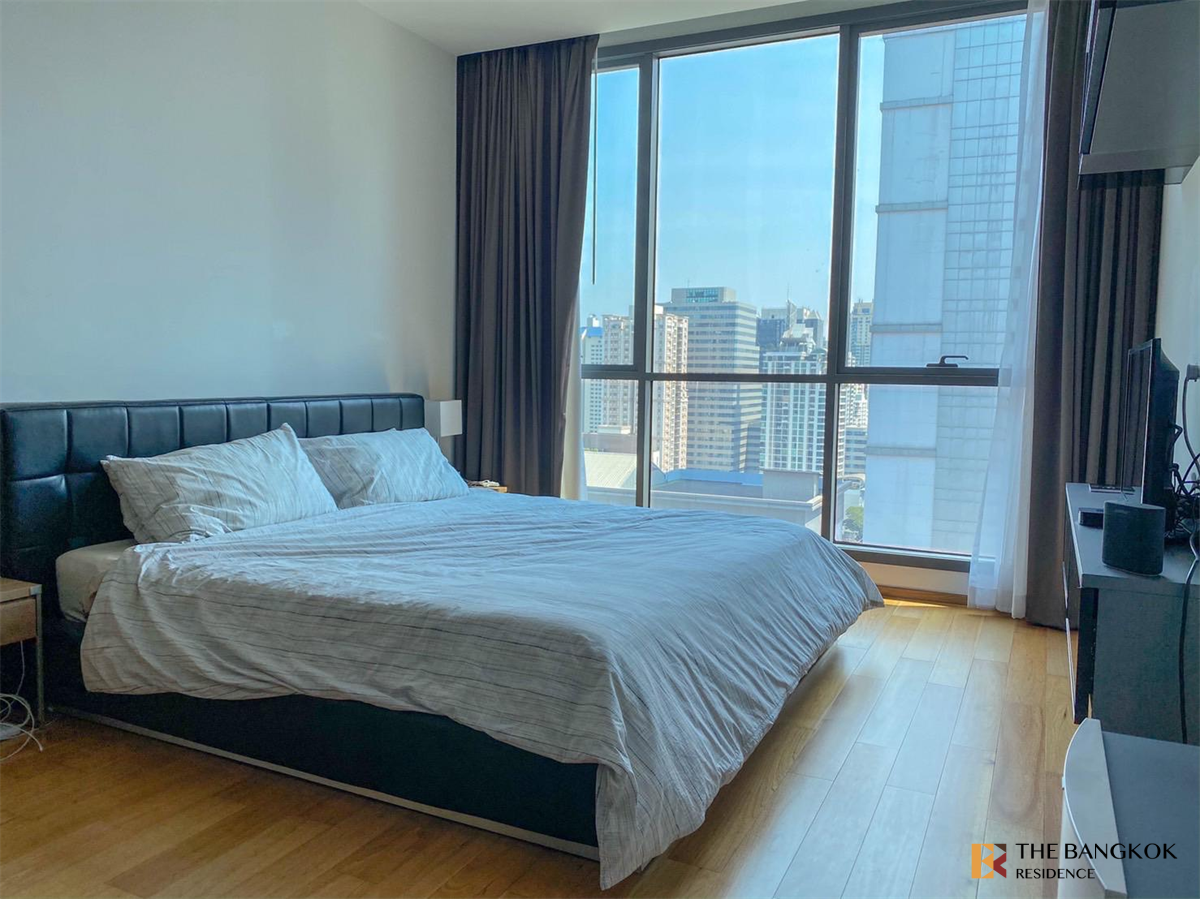 picture Hyde Sukhumvit 13 Luxury Unit, Ready for You Without the Wait near BTS Asok - 1/10