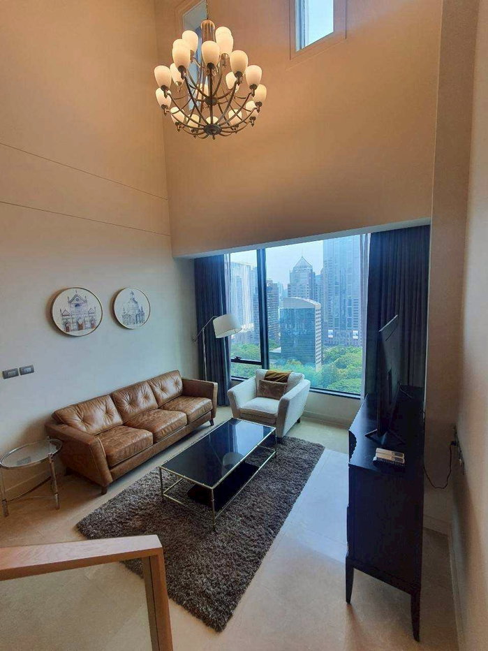 รูป เช่า Sindhorn Residence✨ 2Bed Duplex (99ตรม.) วิวสวนลุม 🌳 เลย์เอาท์เหมือนบ้าน ทำเลหลังสวน-ชิดลม Rare Item นานๆ หลุดที!📍 100k/ด. ว่างพร้อมอยู่🔑 - รูปที่ 8/11