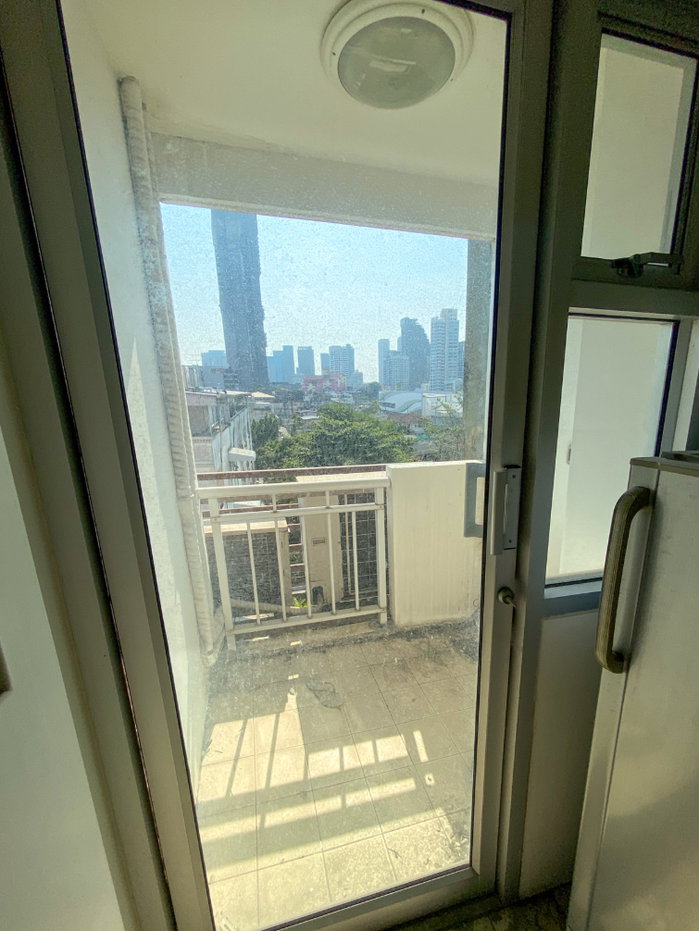 รูป ขายคอนโด One Condominium ลาดพร้าว 15 ห้องใหญ่ 48.8 ตร.ม. 1นอน 1น้ำ ห้องริม วิวโล่ง ทิศใต้ เพียง 2.99 ลบ. - รูปที่ 24/43