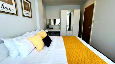 Condos for rent : A034617 The Breeze