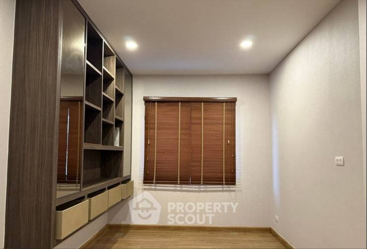รูป บ้าน 4-ห้องนอน ใน ประเวศ (ID 2877885) - รูปที่ 7/19
