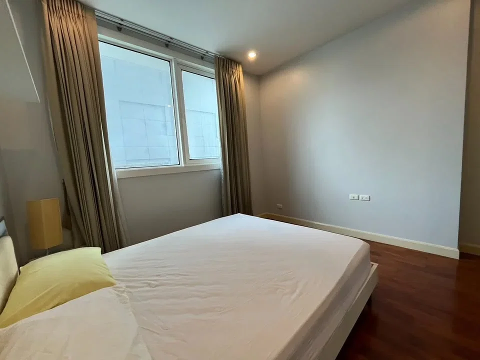 picture A035093 Siri Residence - 1/8