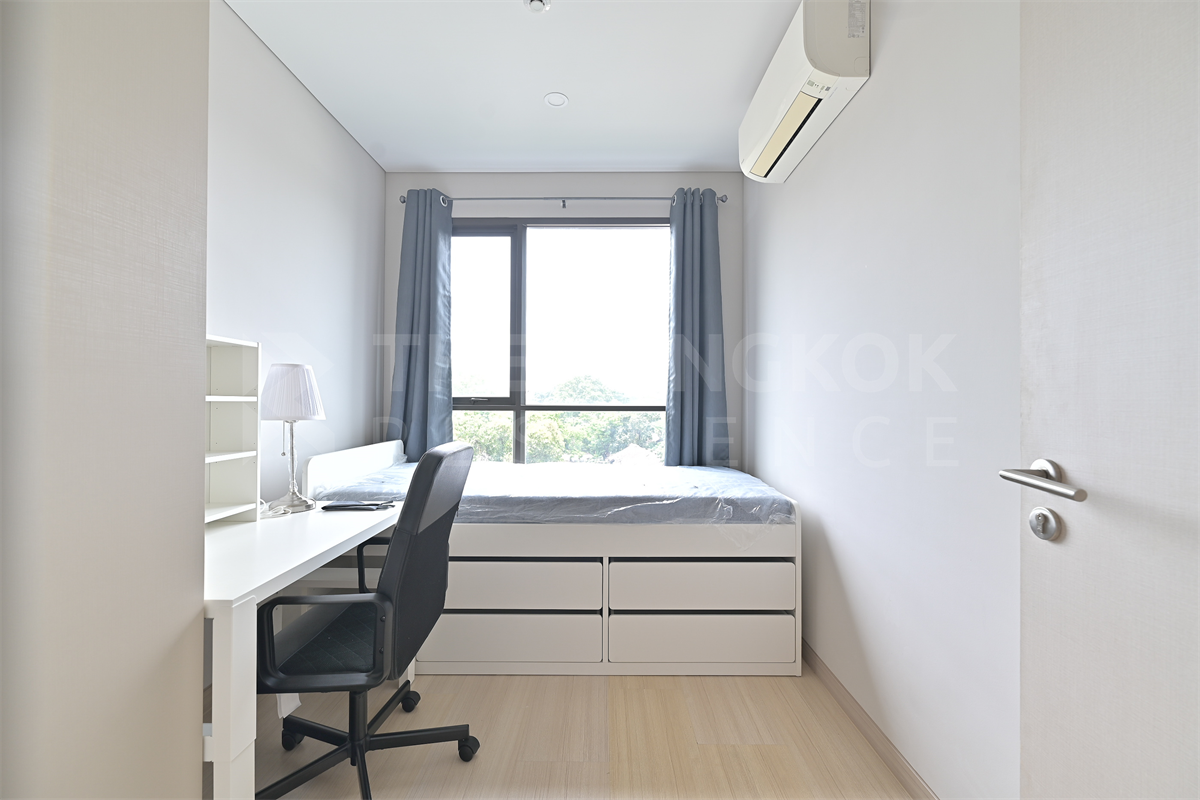 picture Lumpini Suite Phetchaburi - Makkasan  Premium Unit Close to All Conveniences - 5/10