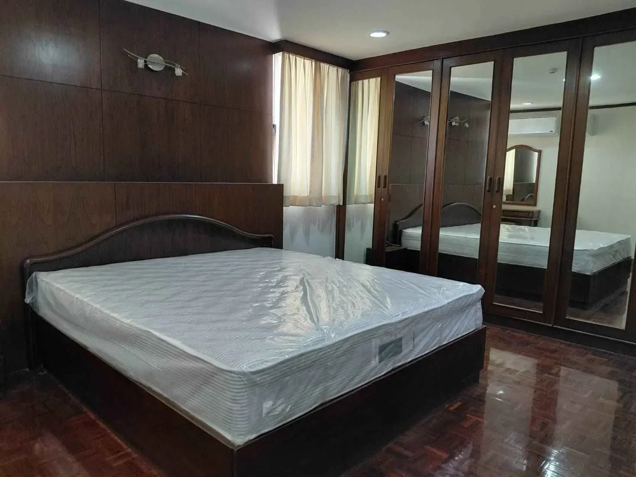 รูป A034826 Up Ekamai - รูปที่ 2/5