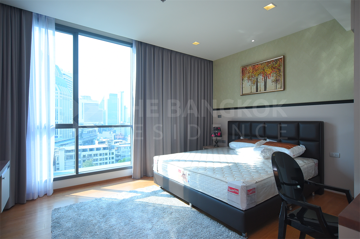 picture Hyde Sukhumvit 13 Save Time, Convenient Travel near BTS Asok - 5/10