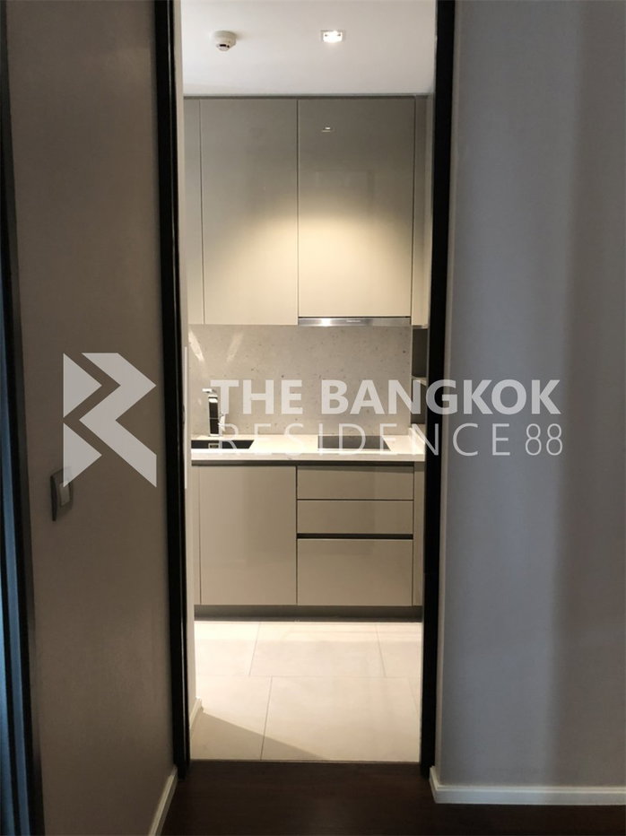 picture Easy Travel, Fully Utilized Space The Diplomat 39 near BTS Phrom Phong - 4/10