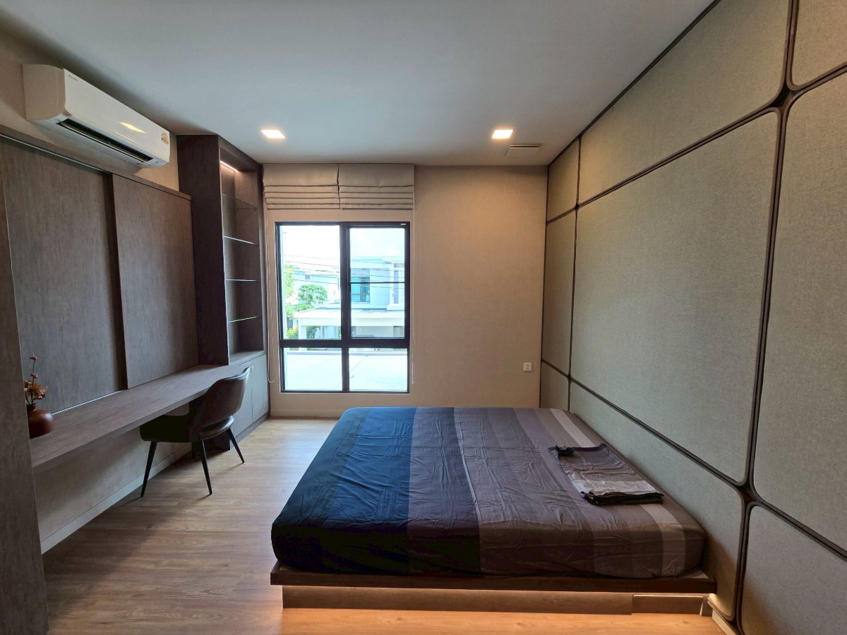 รูป ให้เช่า บ้านเดี่ยวหรู มัณฑนา บางนา กม.15 (Mantana Bangna Km.15), 4 Bedroom, 240 sqm. - รูปที่ 12/15