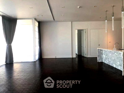 Condos for rent BTS Chong Nonsi : 3-BR Condo at The Ritz-Carlton Residences, Bangkok near BTS Chong Nonsi (ID 2875787)