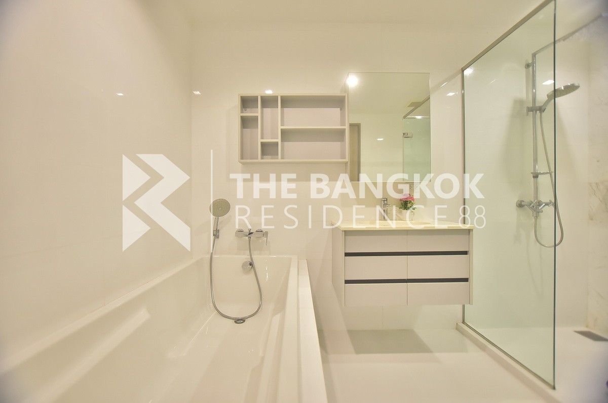 picture Room available, great price HQ By Sansiri - 5/9
