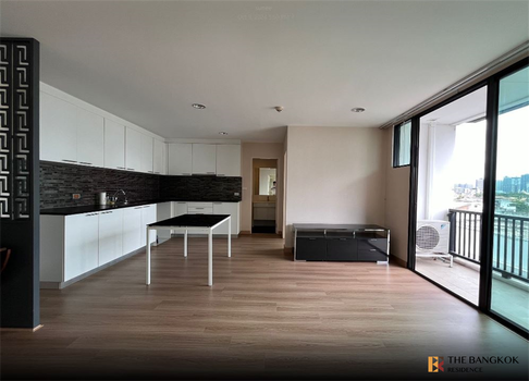 Ready-to-move-in, Prime Location Condo D65 Condominium near BTS Ekkamai
